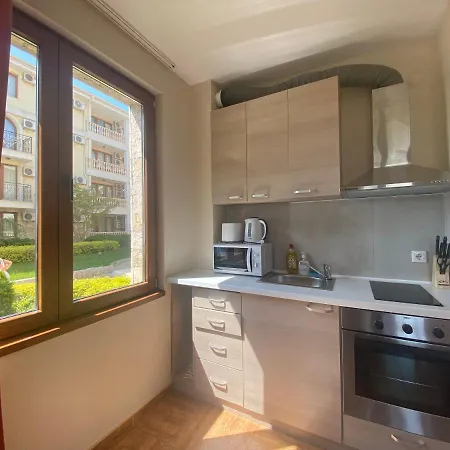 Apartment Royal Bay 6 Sea View *