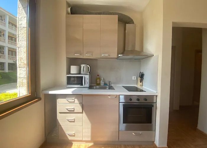 Royal Bay 6 Sea View Свети Влас