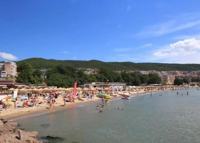 Апартамент Royal Bay 6 Sea View *