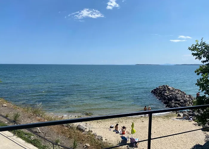 Royal Bay 6 Sea View Апартамент *