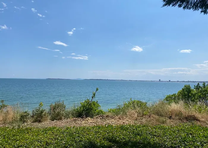 Royal Bay 6 Sea View Апартамент Свети Влас