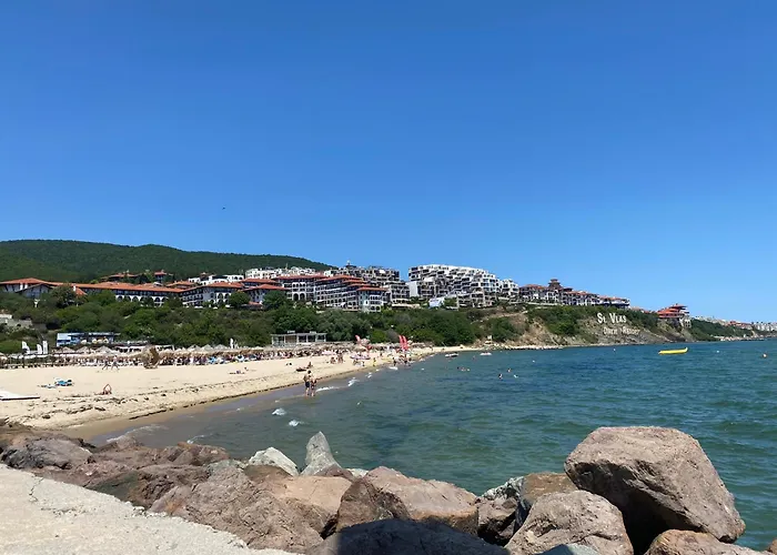 Royal Bay 6 Sea View * Свети Влас