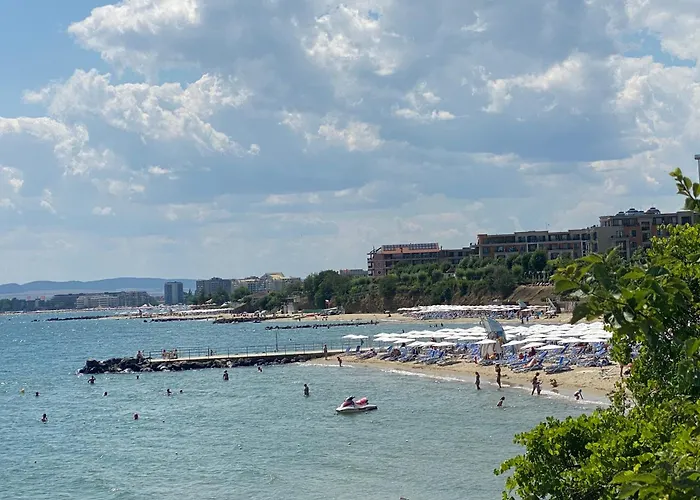 Royal Bay 6 Sea View Apartament *